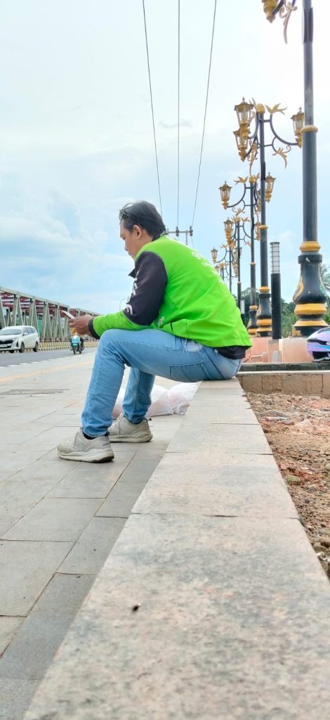 Driver Ojek Online Gojek di Siring Paringin
